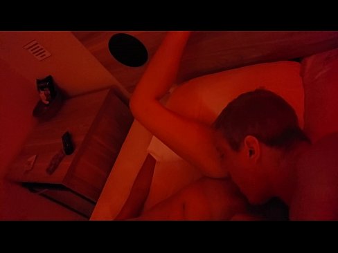 ❤️ Slikker den våte fitta mi. ❤❌ Sexvideo hos oss ﹏