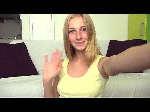 ❤️ Når jeg kjeder meg onanerer jeg dovent den rosa fitten min ❤❌ Sexvideo hos oss ﹏